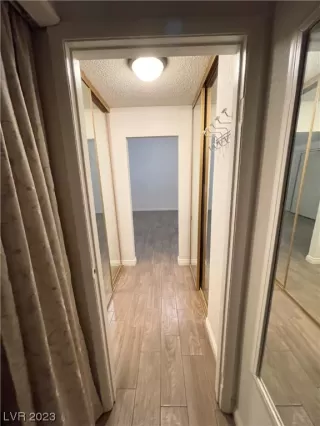 Photo #6: 2532176 Listing