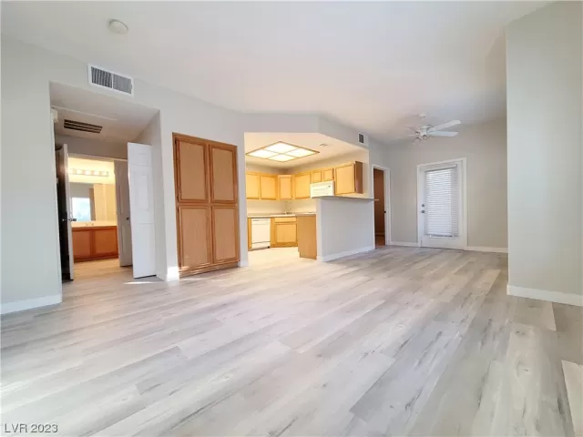 MLS: 2532181 Condo For Sale