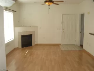 Photo #4: 2532197 Listing