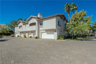 Photo #3: 2532211 Listing