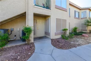 Photo #5: 2532226 Listing