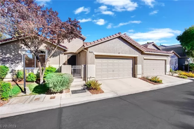 MLS: 2532230 Condo For Sale