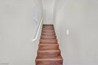 Photo #4: 2532232 Listing