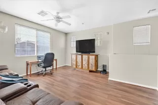 Photo #5: 2532232 Listing