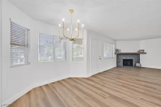 Photo #6: 2532235 Listing