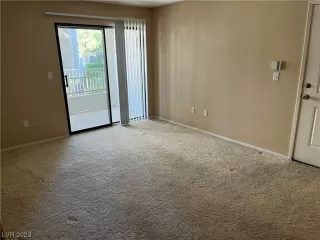 Photo #4: 2532239 Listing