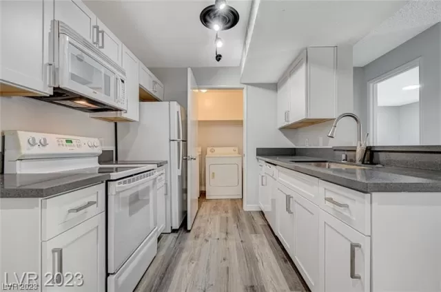 MLS: 2532263 Condo For Sale