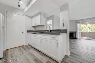 Photo #3: 2532263 Listing 