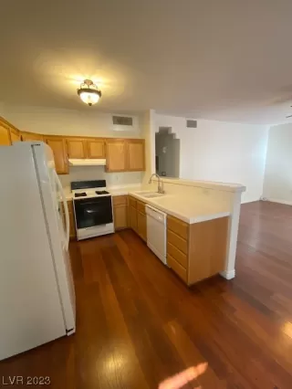 Photo #5: 2532273 Listing 