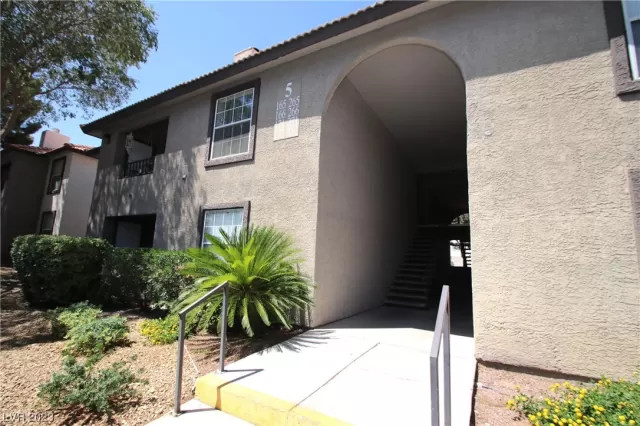 MLS: 2532299 Condo For Sale