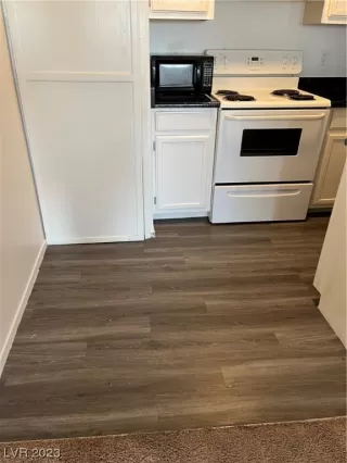 Photo #1: 2532325 Listing 