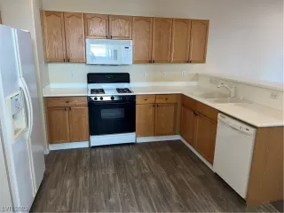 Photo #1: 2532339 Listing 