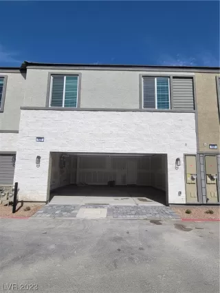 Photo #1: 2532365 Listing 