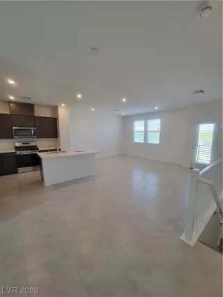 Photo #3: 2532365 Listing 