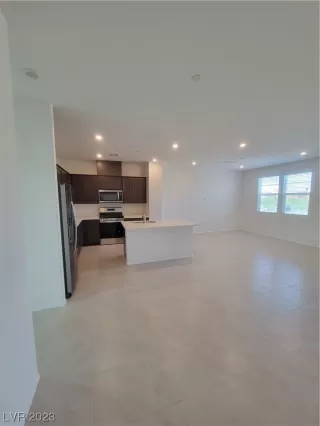 Photo #5: 2532365 Listing 