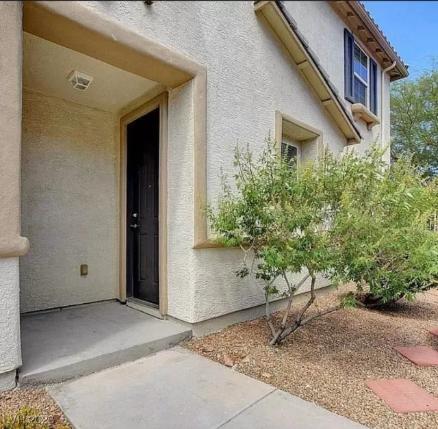 MLS: 2532366 Condo For Sale