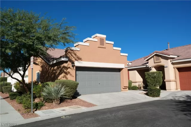 MLS: 2532395 Condo For Sale