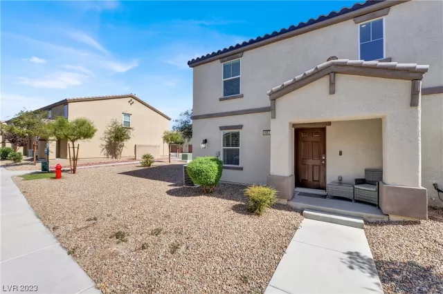 MLS: 2532397 Condo For Sale