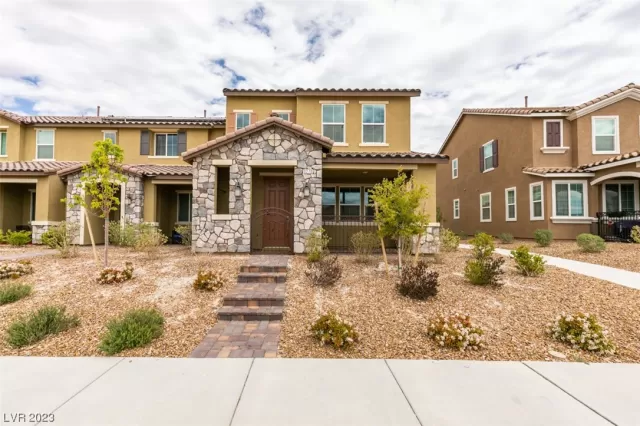 MLS: 2532441 Condo For Sale