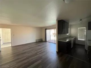 Photo #2: 2532448 Listing 