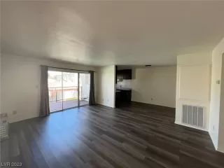 Photo #3: 2532448 Listing 