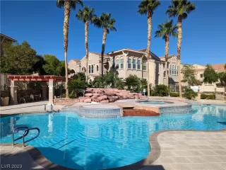 Photo #1: 2532451 Listing