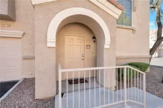 Photo #2: 2532451 Listing