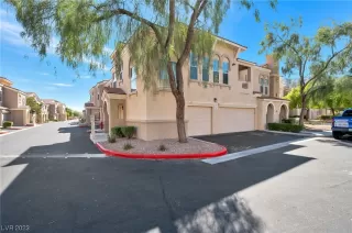 Photo #3: 2532451 Listing