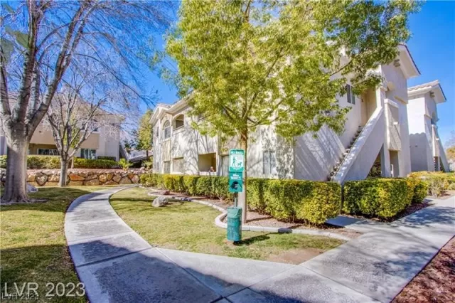 MLS: 2532471 Condo For Sale