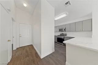 Photo #4: 2532499 Listing 