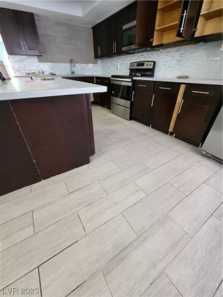 Photo #2: 2532504 Listing 