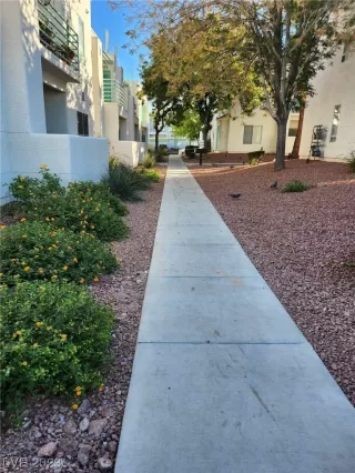 Photo #5: 2532519 Listing 