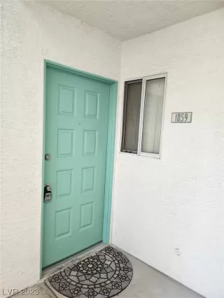 Photo #6: 2532519 Listing 