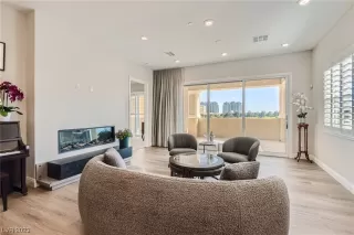 Photo #4: 2532530 Listing