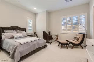 Photo #6: 2532530 Listing