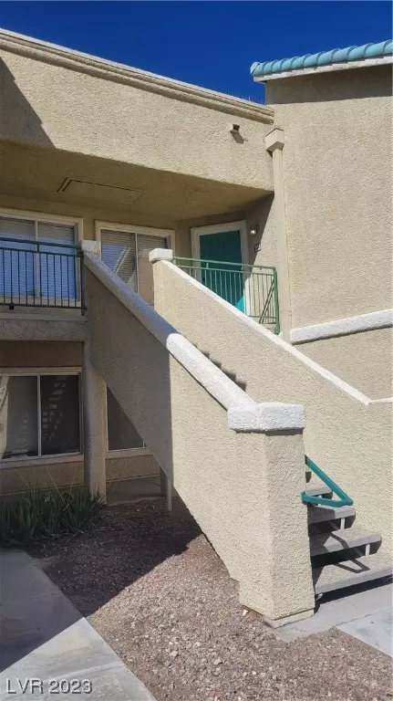 MLS: 2532540 Condo For Sale