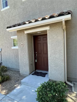 Photo #1: 2532557 Listing 