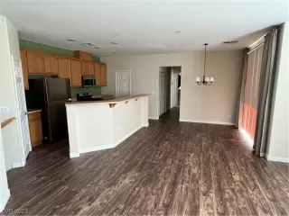 Photo #4: 2532557 Listing 