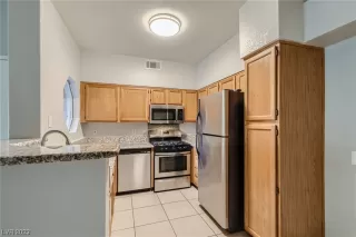 Photo #6: 2532558 Listing 