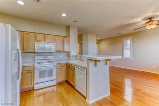 Photo #6: 2532561 Listing 