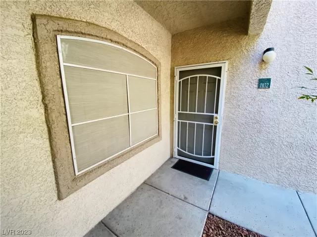 MLS: 2532577 Condo For Sale