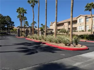 Photo #1: 2532627 Listing 