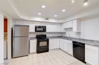 Photo #3: 2532636 Listing 