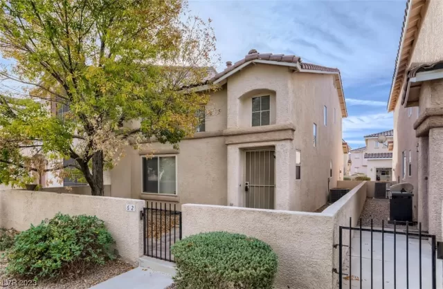 MLS: 2532654 Condo For Sale