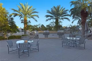 Photo #2: 2532671 Listing