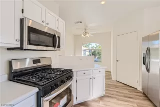 Photo #1: 2532681 Listing