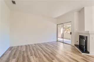 Photo #4: 2532681 Listing