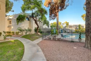 Photo #1: 2532682 Listing