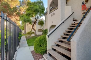 Photo #3: 2532682 Listing