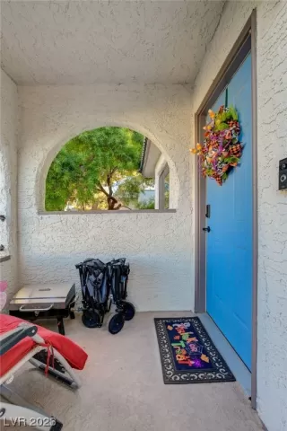 Photo #4: 2532682 Listing